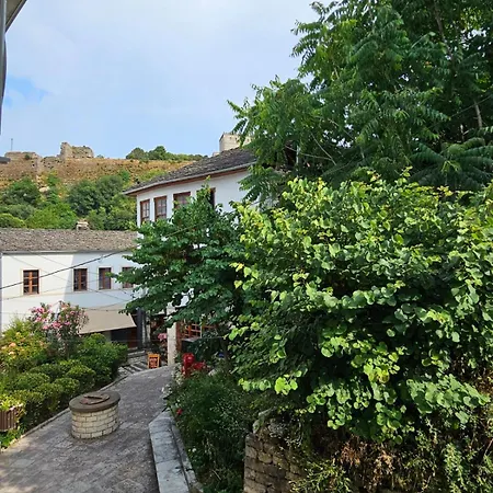 Bazaar Gjirokastër